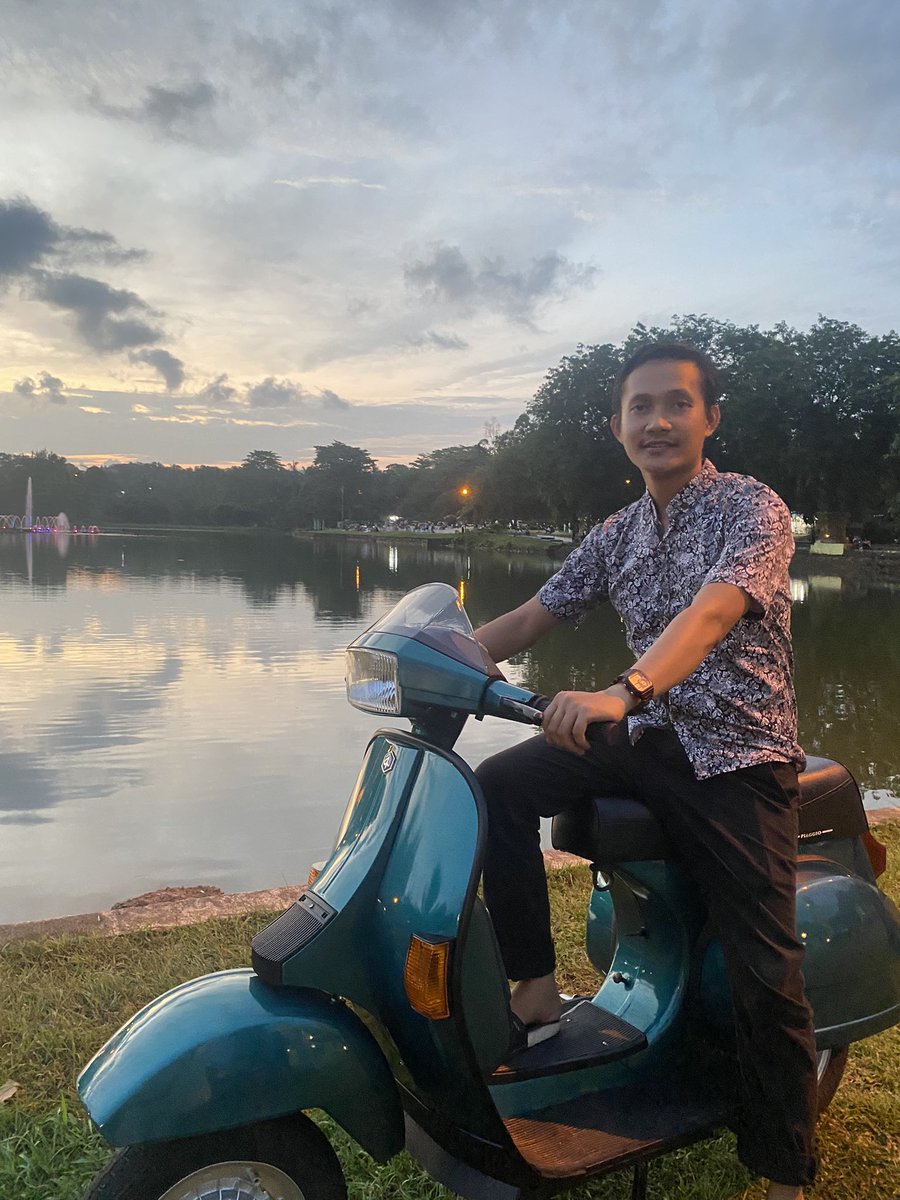 anggyc27's tweet photo. Gass aja dlu
#vespa #classic https://t.co/mHYYc0c3gB
