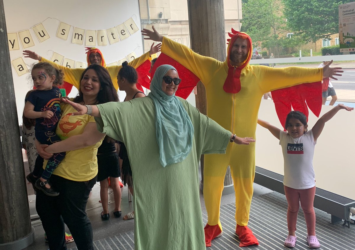 PreparedLab's tweet photo. some highlights from today's #FestivalofCommunities @QMUL @QM_SBBS @psy. @PreparedLab supports our local #community in #Science discovery!!! @TowerHamletsNow  with @Antorr91 @eli_versace #ALexDavidson @Emmerson_MG and 2 special and joyful #BigChickens . so much fun! https://t.co/bUJd0c7KSn