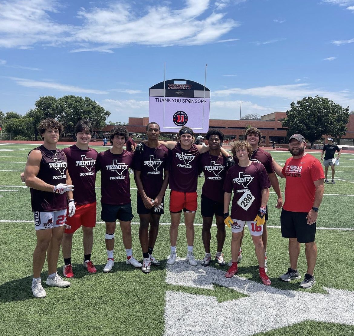 BonnerKeenan's tweet photo. Had a great time putting in work with my teammates at Trinity! 
@CoachDavis82 @TylerDay09 @LarryBentonIII @luke_edgecomb @_loganbranting_ @Joshburrell2024 @TUFootballTX @JerhemeUrban83 @CoachPatchmc42 @GuntherBlencke1 @CoachCamMcKeon https://t.co/n4tNqspdZ2