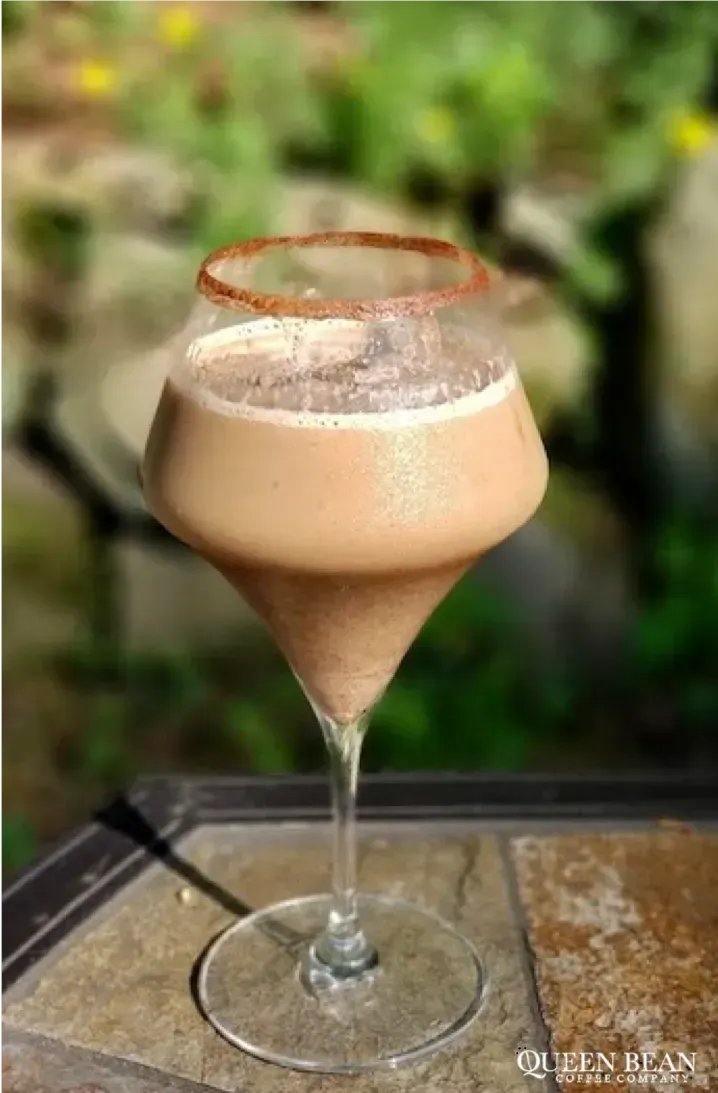 QueenBeanCoffee's tweet photo. Spiced rum. Spiced coconut. #Coffee. Cinnamon syrup. Milk. The Coffee-a coco (aka #GiveMeASecond). Click here for the full recipe: https://t.co/VIWrWFyn0s
#TheQueenBean
#CoffeeWithTheQueen
#SundayFunday https://t.co/Cv37v7MWqH