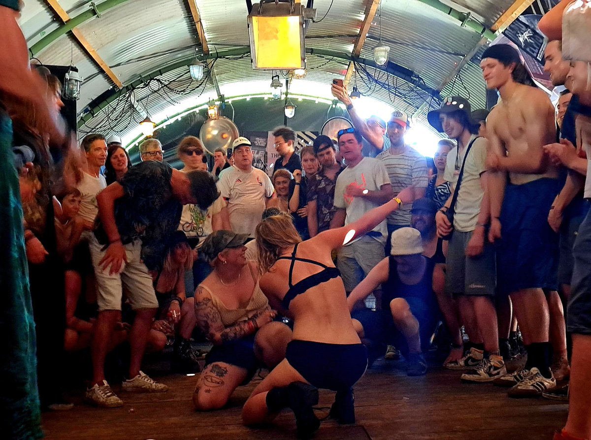 koenpoolman's tweet photo. Nog een.Lambrini Girls. #BKS23 https://t.co/3mSO4FYfZ6