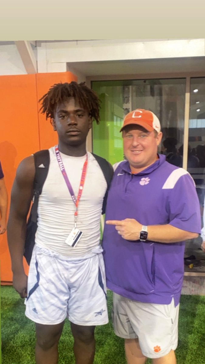Damarion Roman๐ช (@damarionroman_) on Twitter photo Had an amazing time at Clemson this weekend๐ ๐ฃ๐
@GHS_Football23 <a href="/sammybrown_/">sammy brown ๐ช</a> @WesleyGoodwin <a href="/coach_dbaker/">Donny Baker</a> <a href="/ClemsonFB/">Clemson Football</a> Had an amazing time at Clemson this weekend๐ ๐ฃ๐
@GHS_Football23 <a href="/sammybrown_/">sammy brown ๐ช</a> @WesleyGoodwin <a href="/coach_dbaker/">Donny Baker</a> <a href="/ClemsonFB/">Clemson Football</a>