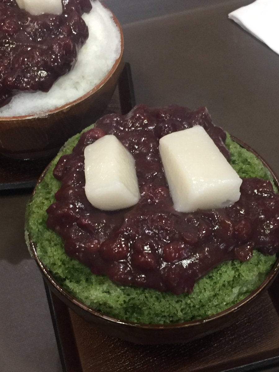 📍홍팥집

팥 특유의 달달함만 있는 꼬숩달달 빙수.
이것이 클래식