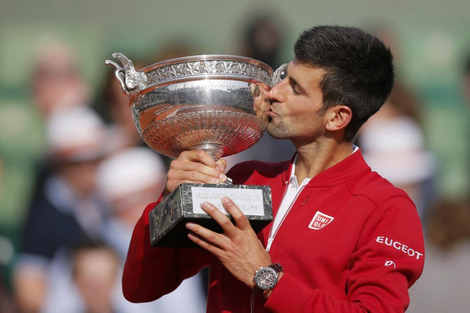 🔴 DJOKOVIC VAINQUEUR 🔴

En battant #CasperRuud, @DjokerNole gagne son 3è #rolandgarros, redevient N°1 mondial à 36 ans et remporte son 23è tournoi du grand chelem !!!

Tout ça en étant NON-VACCINÉ et sans jamais céder au chantage !!

BRAVO CHAMPION !! 🏆