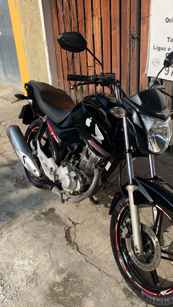 kaiob99_'s tweet photo. Moto furtada em Ramos, PLACA LSX8815, quem souber de algo da um alô!!!! 🆘🆘 https://t.co/TB3PIB6Tbk