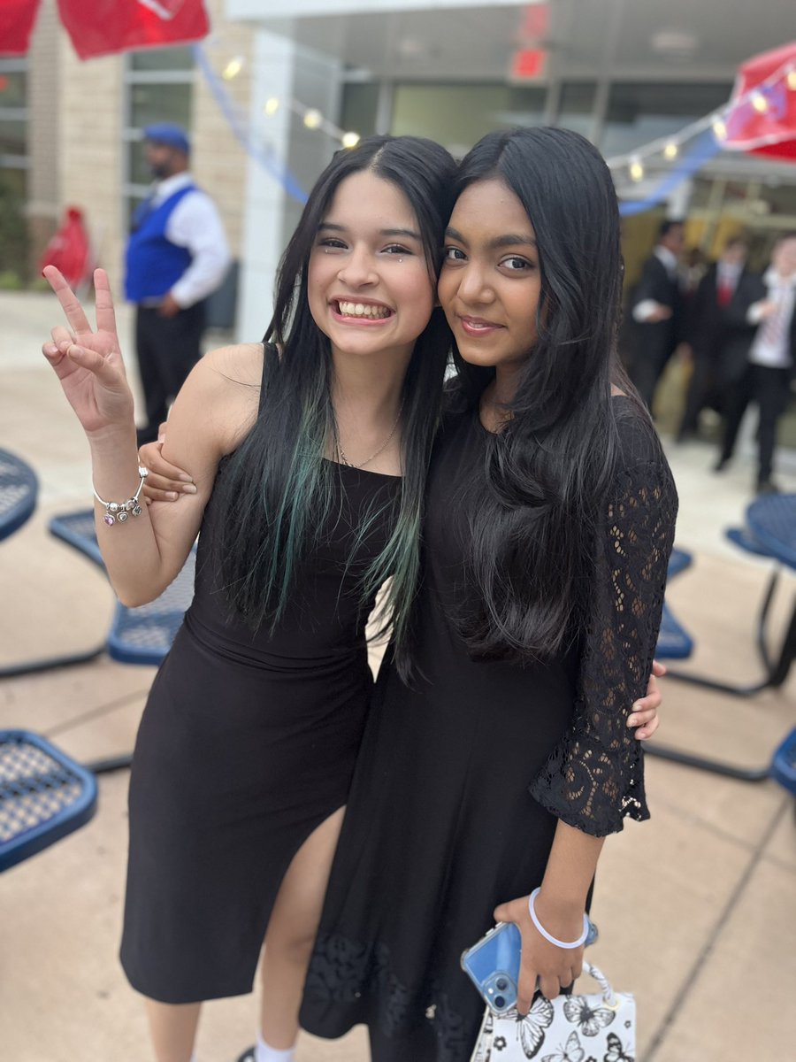 Becca Repass tweet media