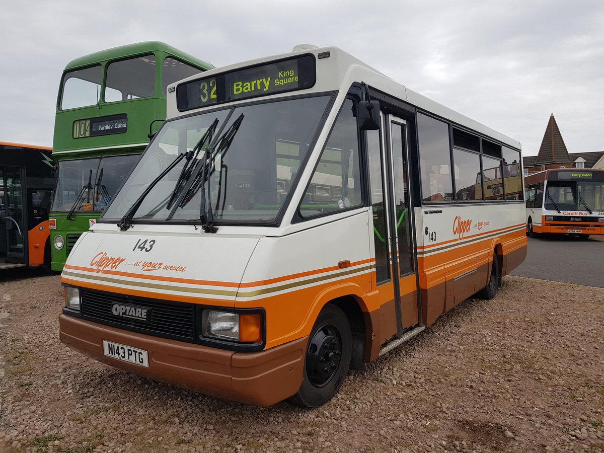 Chartered Bus No-8 Gidc Reviews 