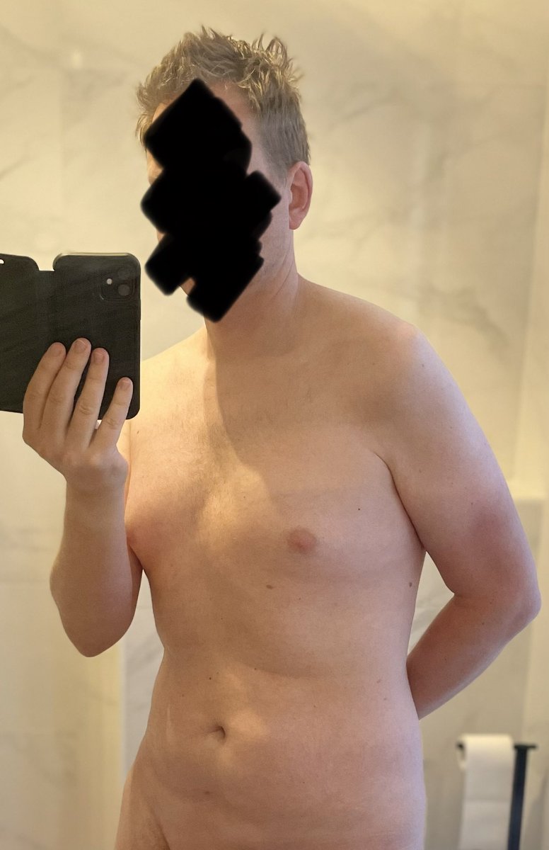 TtreeAl's tweet photo. Ugly fat daddy front and back (sort of). #gay #dadbod #fatass https://t.co/3lsaW4Rj28