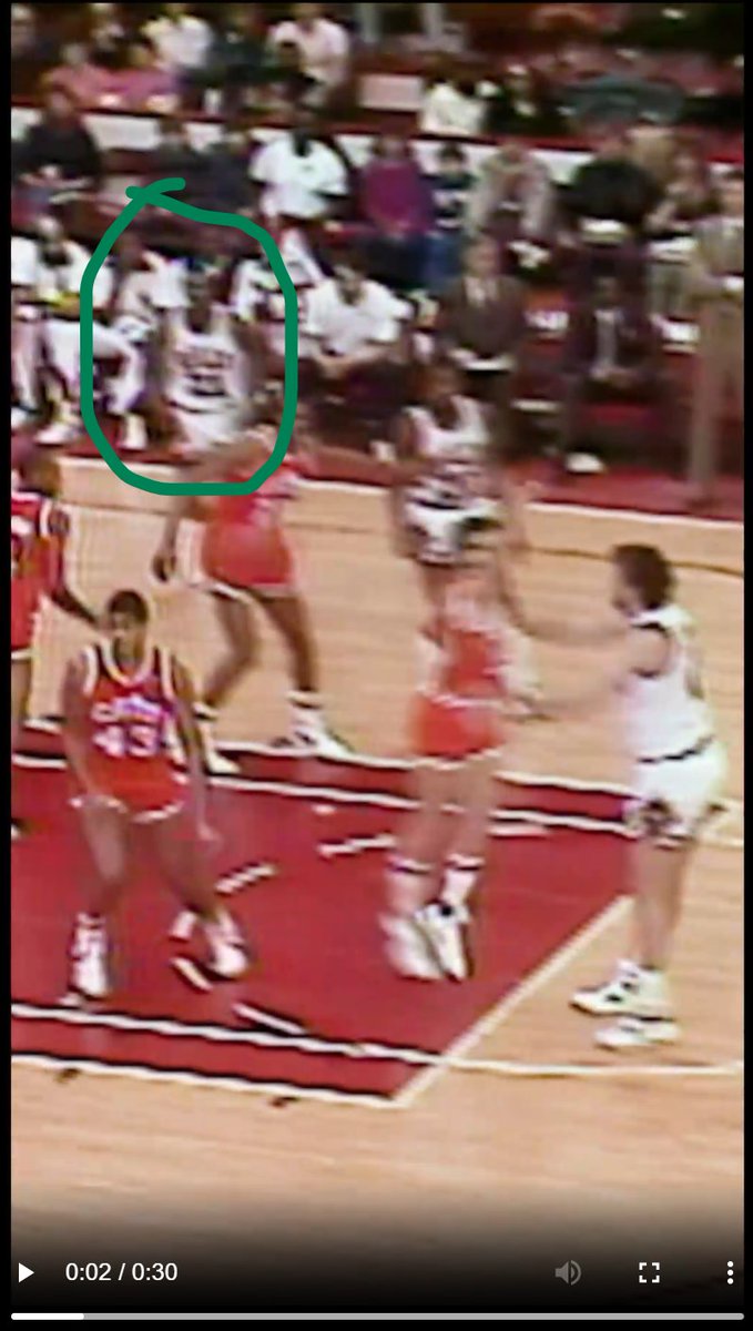 Has the @NBATopShot community reached a consensus yet on if this is MJ in the Charles Oakley TSD?  Only other Bulls player it could be is Elston Turner (#21). https://t.co/QN6ieHa8Vl