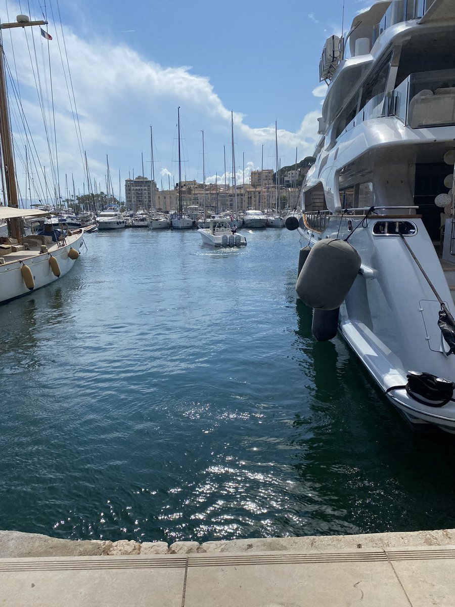 What an incredible place The French Riviera is Cannes is a great place to have some chill time 😎