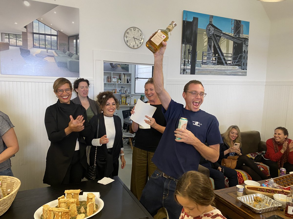 A shout of thanks our rollicking &amp; wise judges for #ediblearchitecture, skillfully guided by <a href="/lindaleblancsf/">Linda LeBlanc</a> &amp; Vega FreemanBrady of <a href="/bernalstarsf/">{BERNAL STAR}</a> &amp; <a href="/629cortland/">Vinorosso Enoteca</a>, here with Dan M winning the single-barrel from <a href="/sftequilashop/">San Francisco Tequila Shop</a>