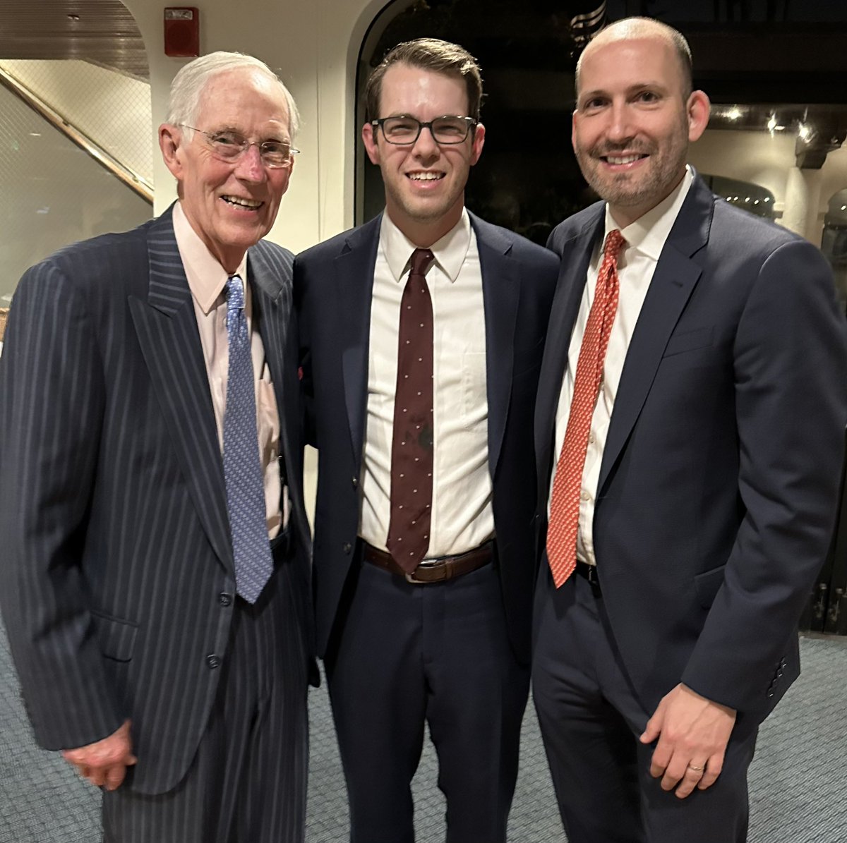 UroJones's tweet image. Had my last graduation ever this weekend. Will be forever grateful to @ben_breyer, @lindsayahampson, Dr. Butler, and of course the legend Dr. McAninch for their mentorship and teaching @UCSFUrology @SocietyGURS    Now on to @WashU_Uro!