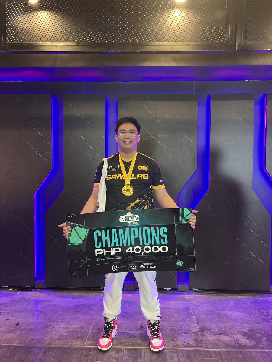 oencutie's tweet photo. Champyyyyyyy https://t.co/zTFmoDtA4k