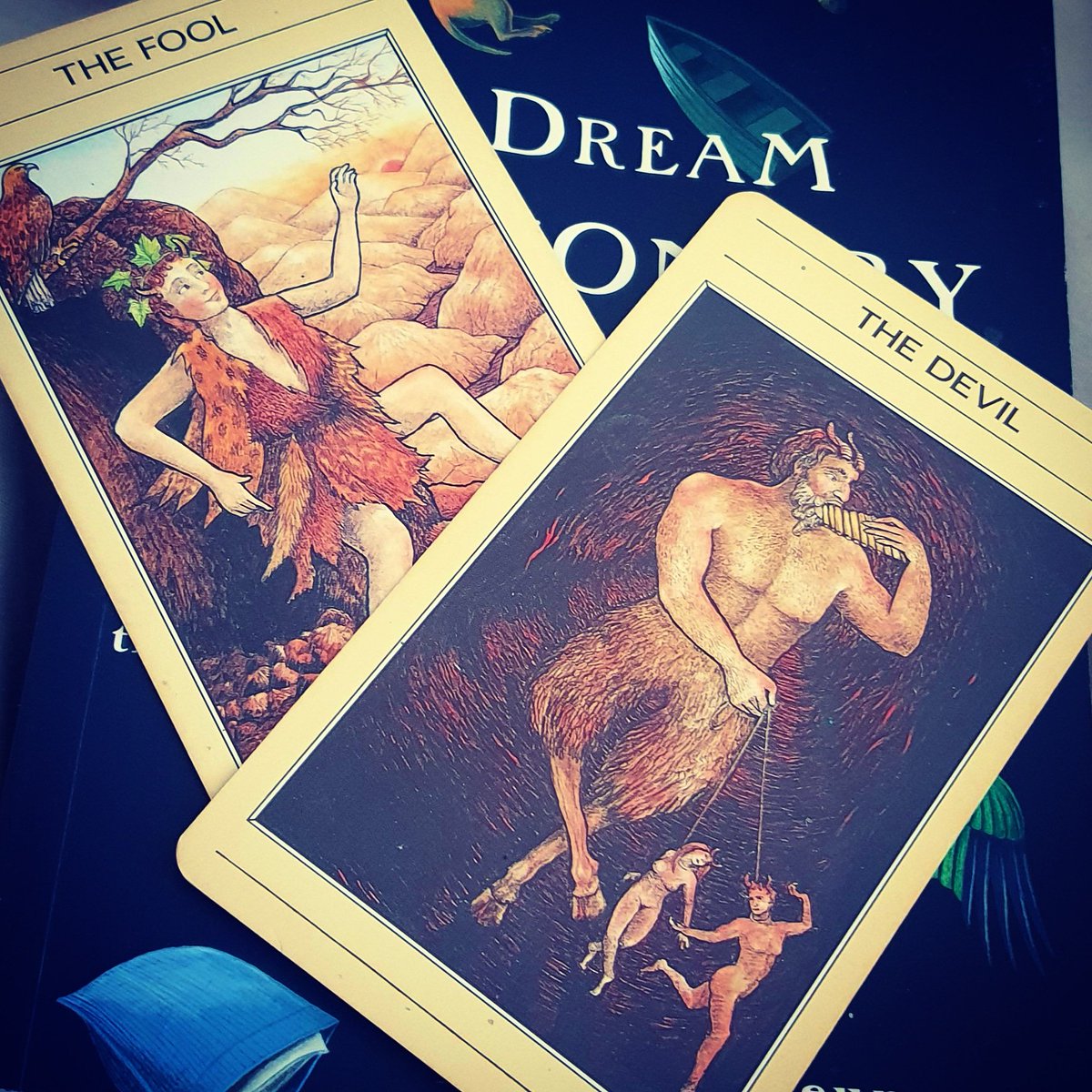 From The Fool to The Devil... and (ideally) back again! The energy... the power struggle... it's time to, not just meet, but own your shadow 🌛🌕🌜💋 #thefool #TheDevil #concious #unconscious #balance #plutoretrograde #plutoincapricorn #pluto #retrograde #thefoolsjourney