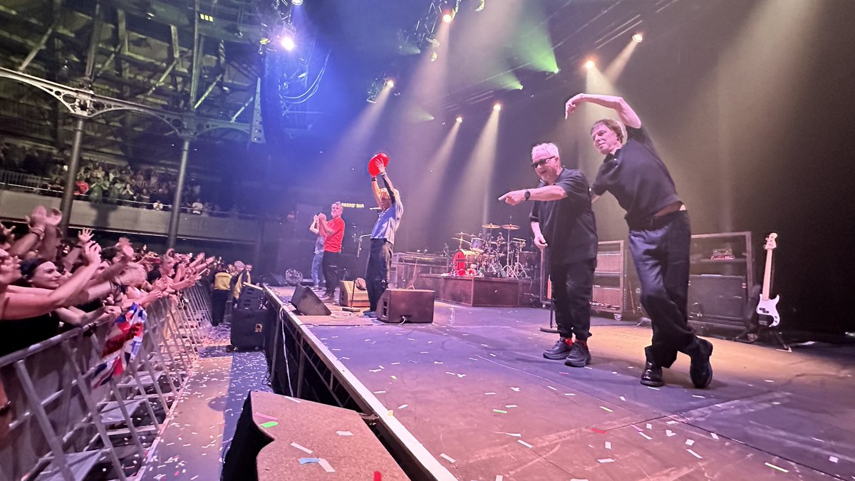 Indochine tweet media