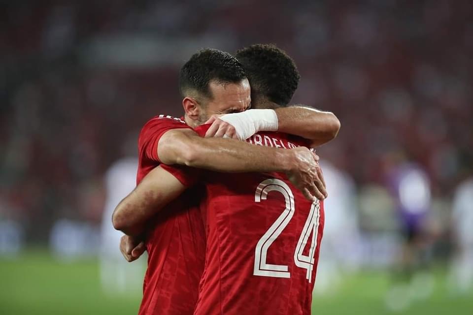 Dod_eta1907's tweet photo. ضيعت عليه العمر يا بويا 
دنا ليه معاه حكايات  ❤️🦅 
على حسب #وداد قلبي يا بويا 😎😌 
#الاهلي_الوداد 
#عبدالمنعم
#معلول 
#الحادية_عشرة_بتوقيت_الأهلي https://t.co/xjDY2xhnT4