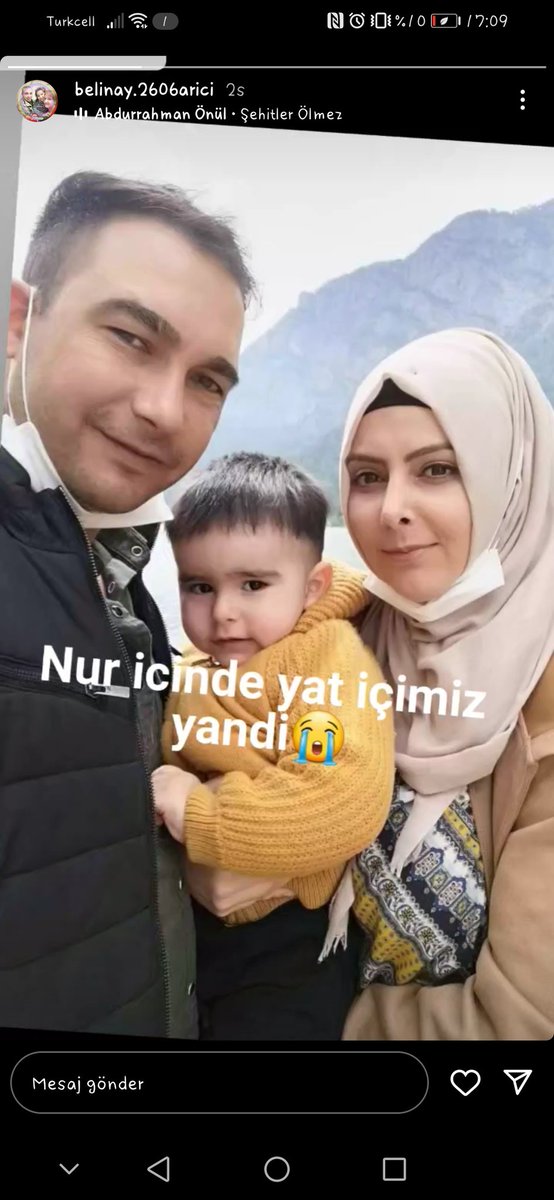 Böylesi bir acının tarifi yok yaktın yüreğimizi abim sana bunu yapanlar helak olsun ınsallah Rabbım senı bizden cok sevmış olsa gerek abım esın aılen evlatlarına mevlam dan sabırların en buyugunu vermeyi nasip etsin mekanın cennet kabrin nurla dolsun...🙏