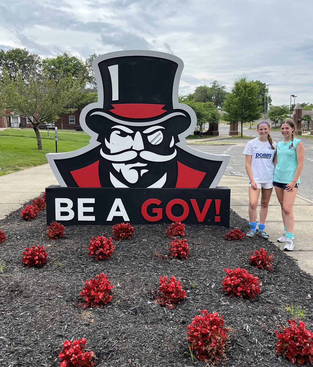 KretzerErin's tweet photo. Thank you @Kimmy_Mac03 and @taylorborman for another great ID camp!! I enjoyed touring the beautiful campus and athletic facilities!! 👍🏻👍🏻#LetsGoPeay #ECNLGirls #SLSGECNLGIRLS @ScottMcDoniel9 https://t.co/Fwb3DkSWrf
