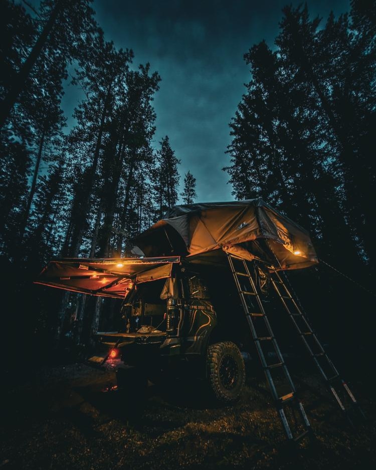 tsoverland's tweet photo. Just living quietly in a corner of nature. 🏕

📸 by @__unbounded https://t.co/pDOxd2Nn2c