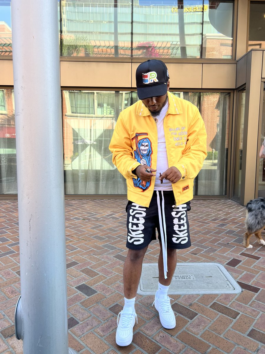 Aboogs150's tweet photo. I Been Chillin Lately But Nah I’m Back In That Mode #TurnMeUp OnQDaMixtape On The Way! https://t.co/ak9sa5q8sK