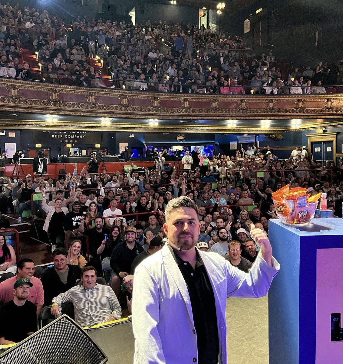 Viva La Stool on Twitter