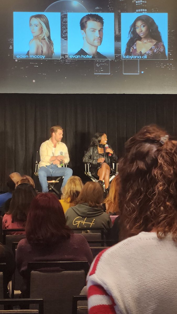twin_fangirl's tweet image. Tabyana, Eden, and Evans panel is underway! 🩵🩵🩵🩵🩵🩵🩵🩵🩵
#GH #GHConvention