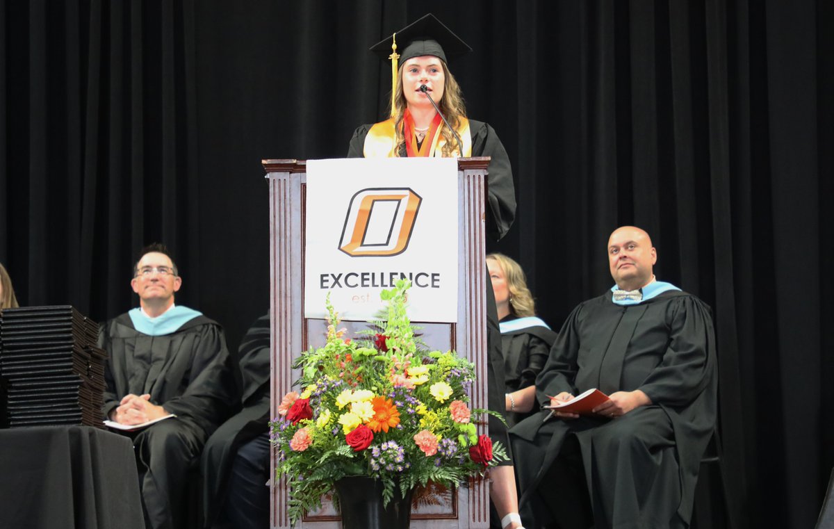ISD279's tweet photo. The Osseo Senior High School class of 2023 has officially graduated! 
"Treat every day as a new learning experience," student speaker Maggie Albers said. "Don't be afraid of failure." https://t.co/aXGppames0