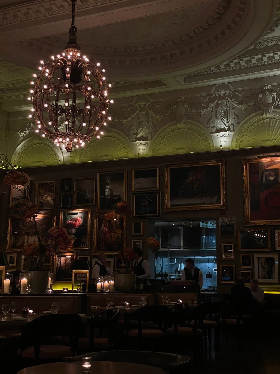 90_frog's tweet image. Now for dinner the food is a little slow😶