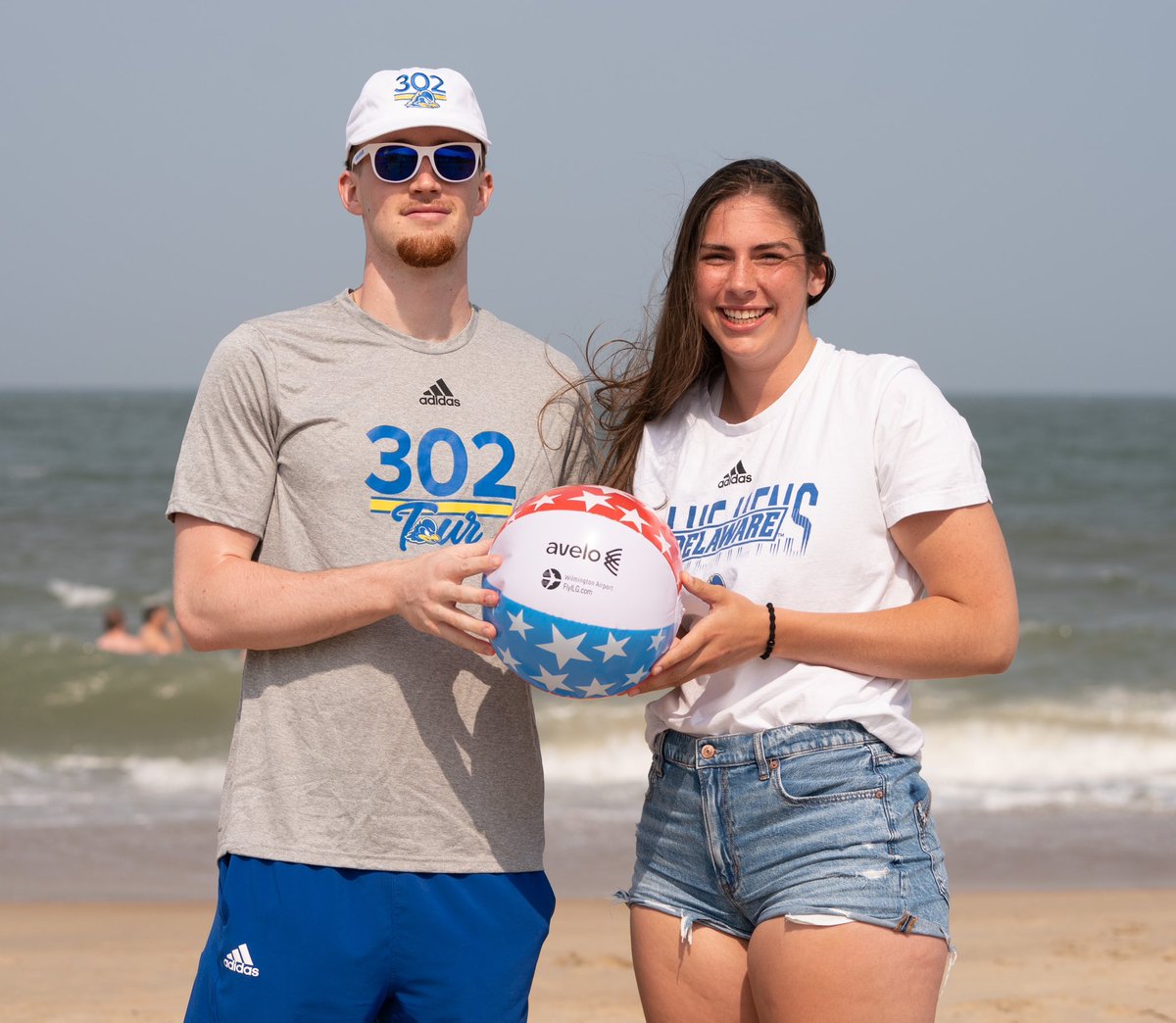 RT to win a pair of round trip tickets via <a href="/AveloAir/">Avelo Airlines</a> &amp; <a href="/FlyILG/">Wilmington Airport</a>! ✈️

Just be following <a href="/UDBlueHens/">Delaware Blue Hens</a>, <a href="/AveloAir/">Avelo Airlines</a>, &amp; <a href="/FlyILG/">Wilmington Airport</a> 📲