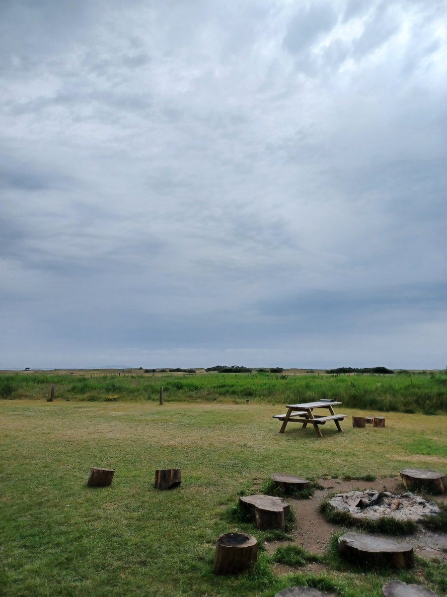 Kimkjaerside's tweet image. After we left Silverburn, as we found it, we had lunch in Leven. It was followed by coffee and ice cream in the quaint village of Dysart from the Harbour Master's cafe, what a gem! 🌞💙🏴󠁧󠁢󠁳󠁣󠁴󠁿 #LoveFife #LoveScotland