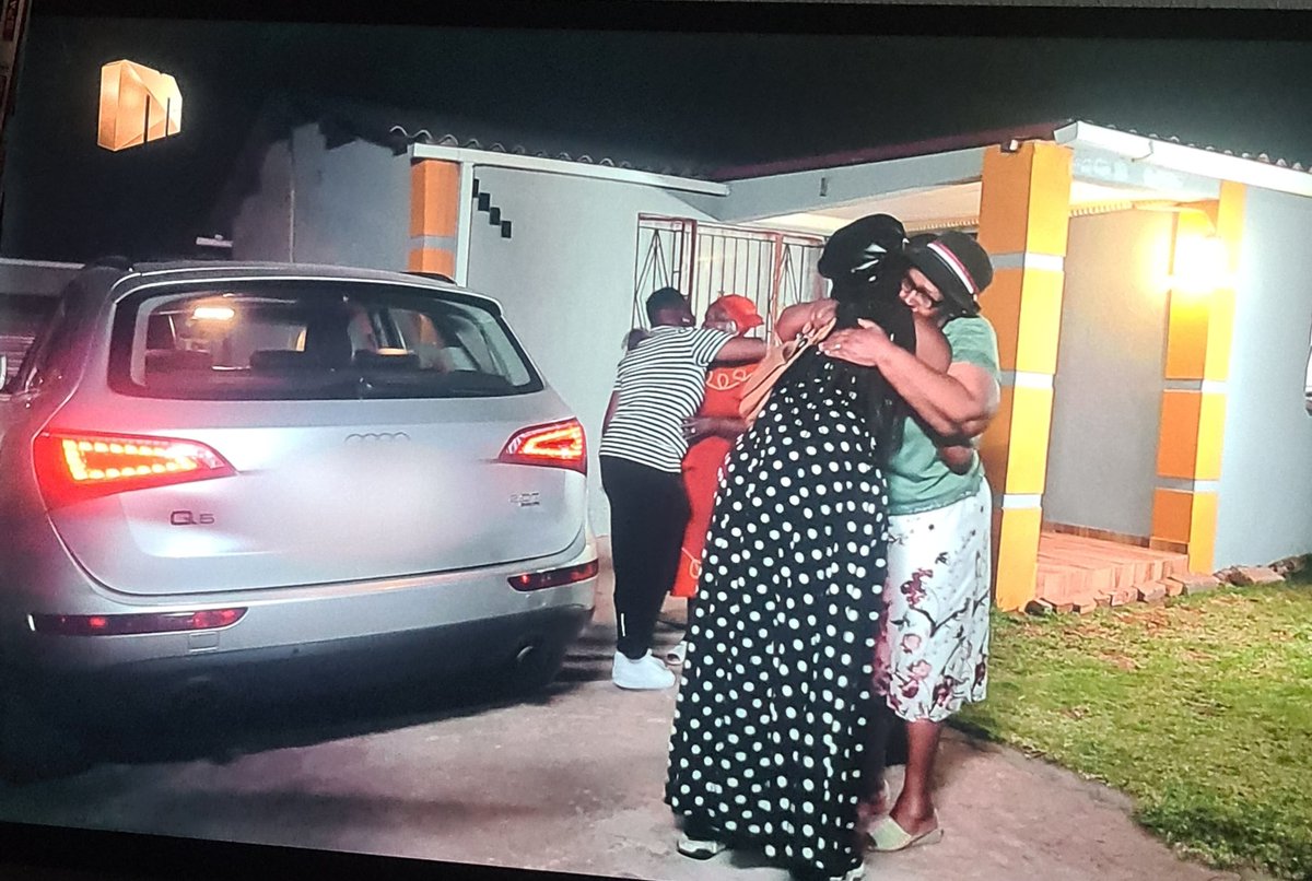 Which 21 days here??? She came and left her bags and car... and went to Mozambique, then came back to fetch her stuff to go back home 🤣, I mean!!! #MakotiAreYouTheOne