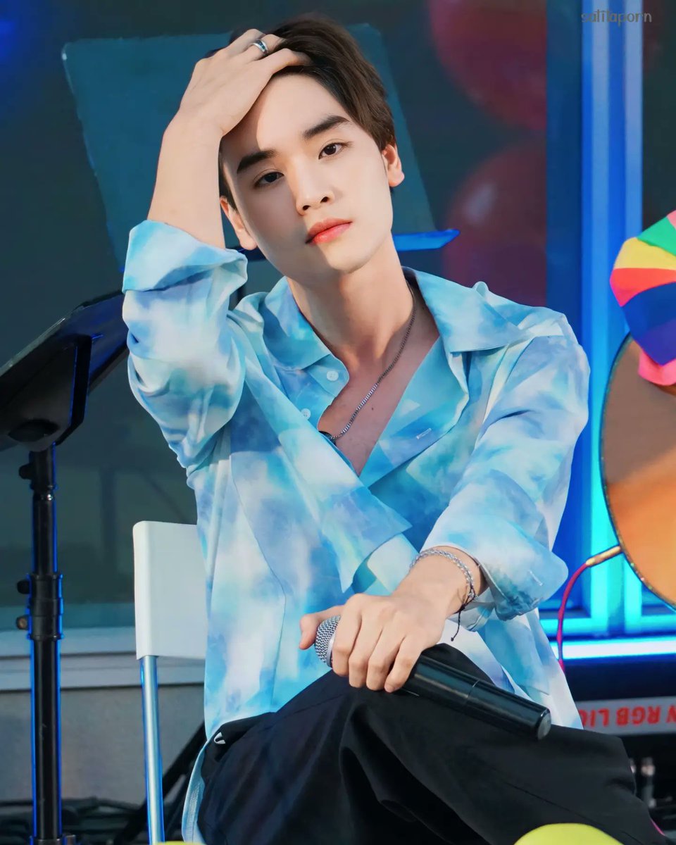 satitaporn1's tweet photo. แค่เสยผมทำไมต้องทำเข้มขนาดนี้ก๊อนนนน 
#เลบอกไม่หวาน 
#ConnectingPride
#ConnectingDiversity
#samyanmitrtown https://t.co/1B7BHoodqn