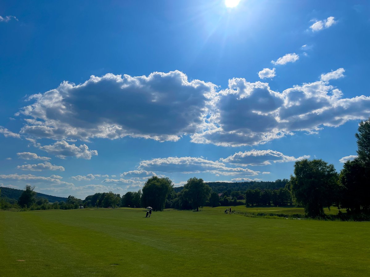 JMarWilhelm's tweet photo. What a fabulous day next to the Danube river in regensburg. #minoritenhof #sinzing #regensburg #zwischengruen
#pxg #pxgtroop #pxgfamily
#golf #outdoor #enjoylife #stayfit #golfpack #bmwgolfsport #drivenbypassion
#titleist #jucat #garmin #hugobossgolf #kjus #vicegolfballs https://t.co/xoVInHGhdZ
