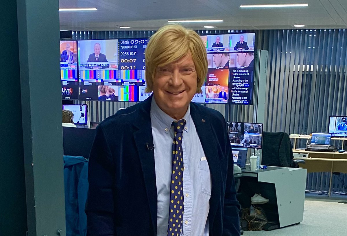 Who do you think deserves a knighthood
Simple question
Simple fecking answer