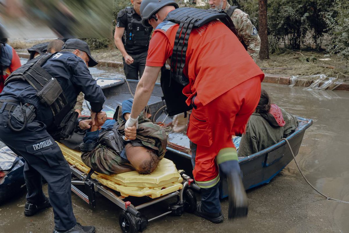 Mace on Twitter "RT ZelenskaUA After the explosion of Kakhovka HPP, people in Kherson region