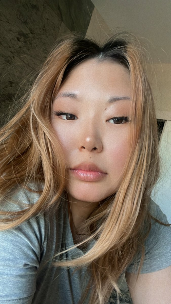 yourpainandcry's tweet photo. quote tweet with your blonde era ✨ https://t.co/8ZfIZindEo