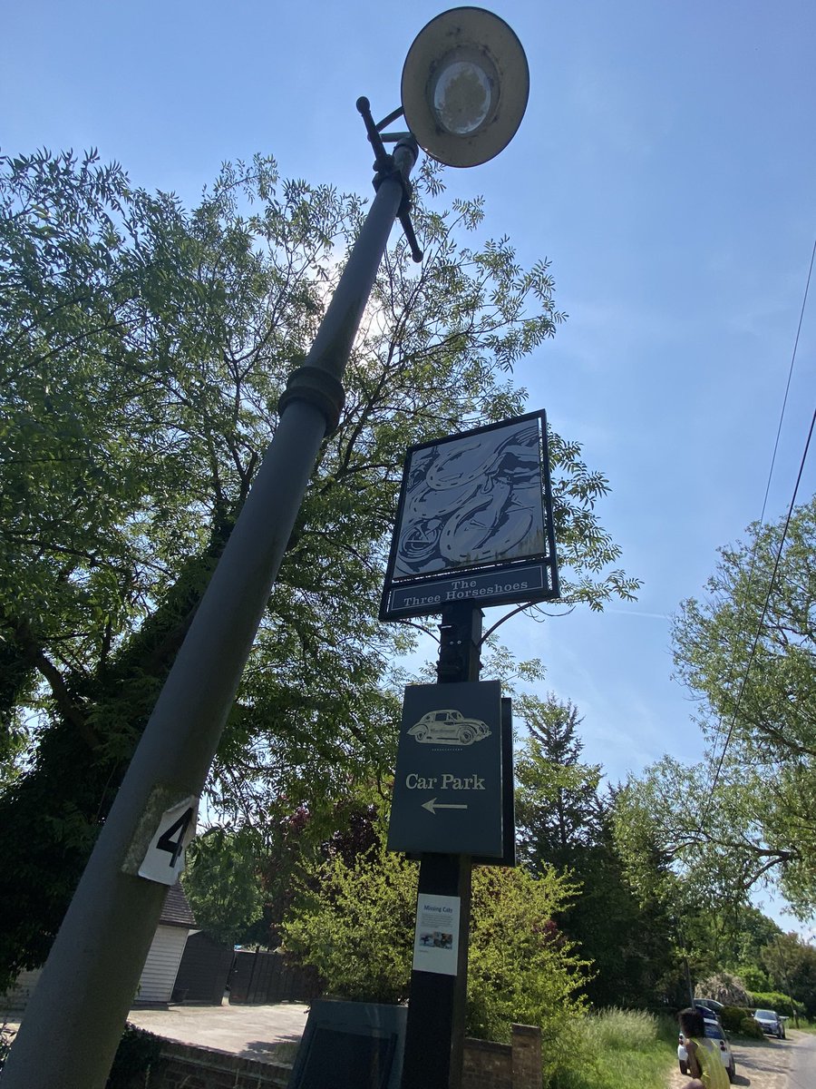 its_only_me28's tweet image. Glorious sunshine &amp;amp; a brand new paddle location, dragged along the famalam, found a nice pub 🙌

Pig’s Lane to Spellbrook and back, bit of a slow one messing about in the sun (and maybe a walk or two to the pub)

#Spellbrook #PigsLane #SUP #Paddleboarding #BishopsStortford