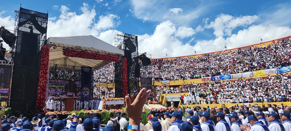 Con Fe y esperanza,  celebramos los primeros cien años de la Arquidiocesis de Mérida.