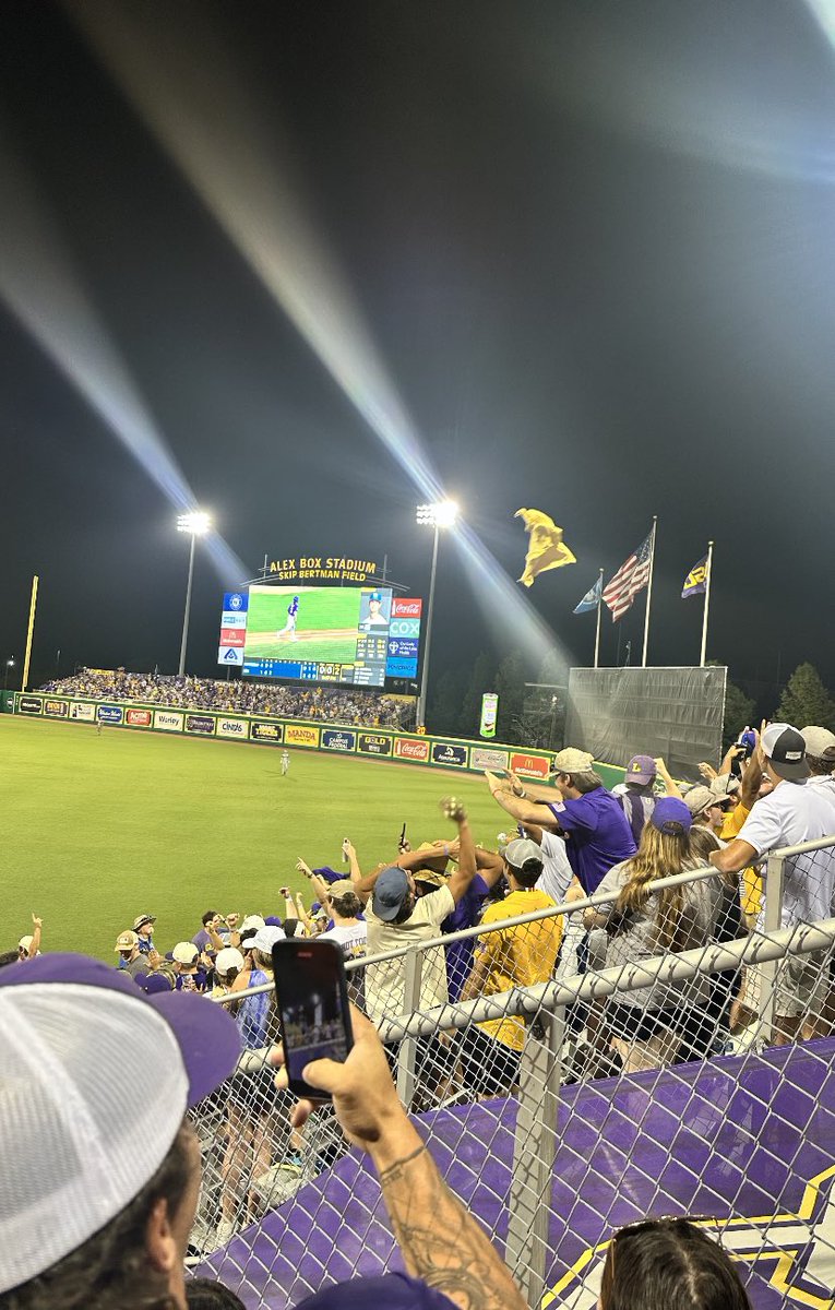 1045espn's tweet photo. 💜💛🐅GAME TWO💜💛🐅
@LSUbaseball vs. @UKBaseball 
🕰 5 PM
📻 @eagle0981 / @LSUradio https://t.co/JlZwDdPrYo
📺 ESPN2
⚾️⚾️⚾️⚾️⚾️⚾️⚾️
Tigers are one win away from the #CWS in Omaha! 
Follow along w/ us on Twitter &amp; on Instagram @ espn1045!
#LSUvsKentucky #RoadToOmaha #NCAABaseball https://t.co/DB1gvCZvMJ
