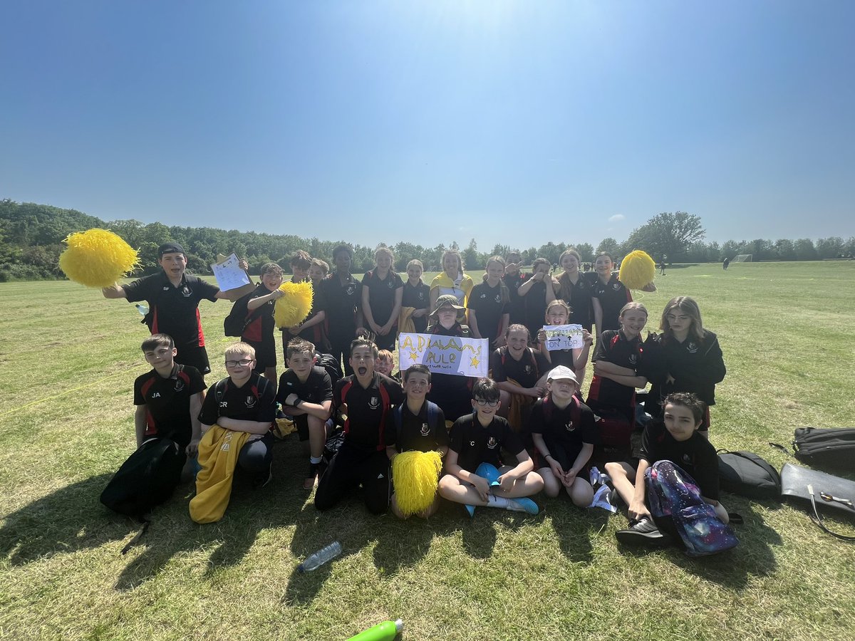 AbrahamsRba's tweet image. I was a very proud Form Tutor &amp;amp; Head of House on Friday at sports day. This was the most enthusiastic I have seen 7E about a House Sports competition since they started in Year 5! 27 out of 31 participated and they were so encouraging towards each other!💛🌟#PEForALL @RBA_PEdept