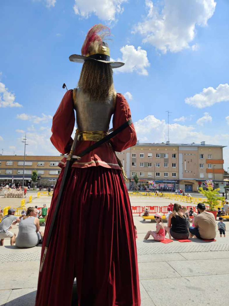 ocaremelle's tweet photo. Le carnaval 2023 vient de finir sous la pluie sans que l’enthousiasme ne soit atteint. Et j’en profite pour remercier tous ceux qui ont conçu, pensé animé et évidemment sécurisé le carnaval considérant les enjeux . @DelphineBlas @rvicot https://t.co/7pKHyEhSdY