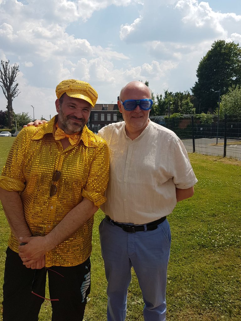 ocaremelle's tweet photo. Le carnaval 2023 vient de finir sous la pluie sans que l’enthousiasme ne soit atteint. Et j’en profite pour remercier tous ceux qui ont conçu, pensé animé et évidemment sécurisé le carnaval considérant les enjeux . @DelphineBlas @rvicot https://t.co/7pKHyEhSdY