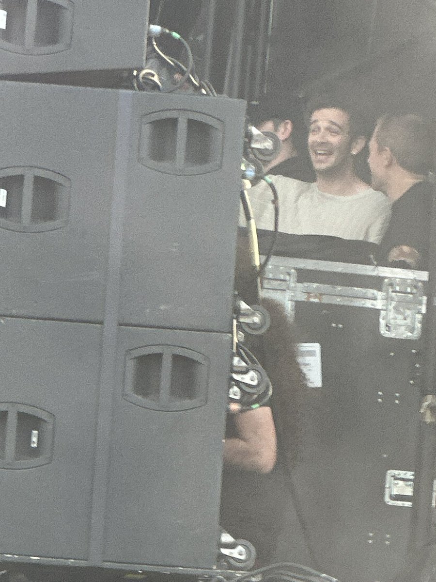 w1nter1ng's tweet image. GUYSSSS