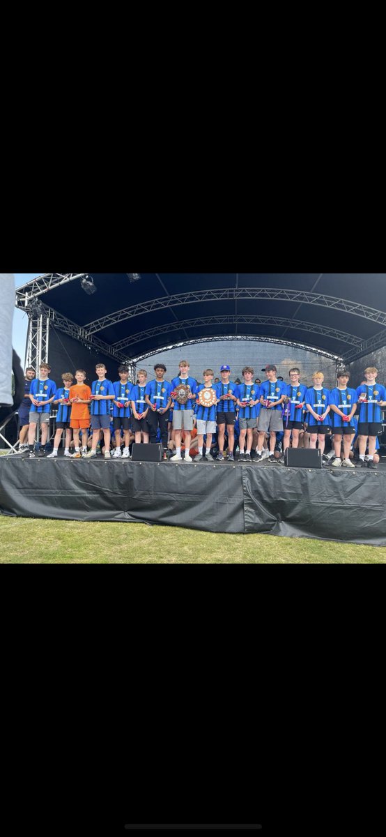 Congratulations to <a href="/SevenoaksTownFC/">Sevenoaks Town FC</a> u13s KYL team on winning Team Of The Year this season for the second time since U7s. Another brilliant season winning the Kent County Cup followed by securing the Kent Youth League title! Bring on next season! ⚽️🔵⚫️