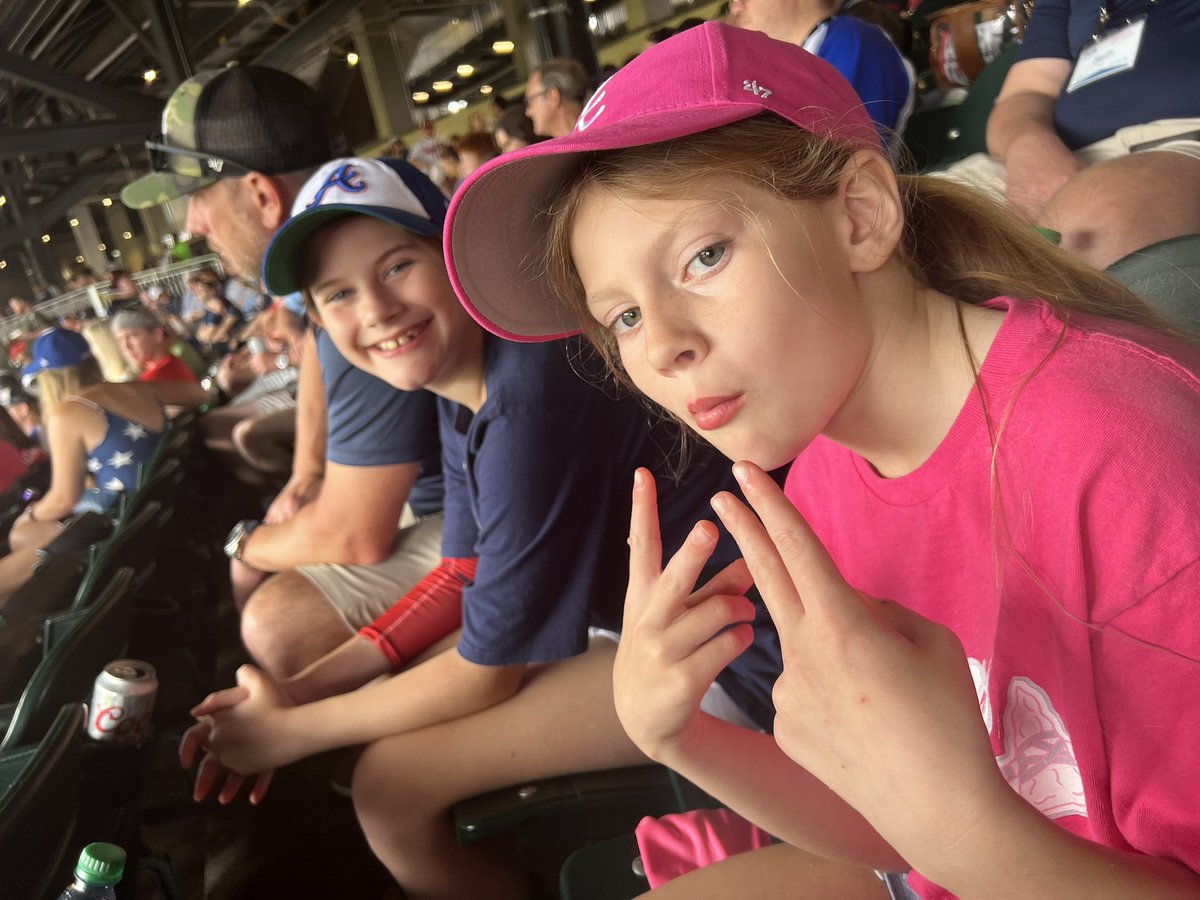 MTibby's tweet photo. @Braves My daughter in blue would not have wished to spend her 11th birthday doing anything but cheering on Austin Riley at a Braves game #bravesfan #section140 #Lorelai https://t.co/duVdfZnBi6