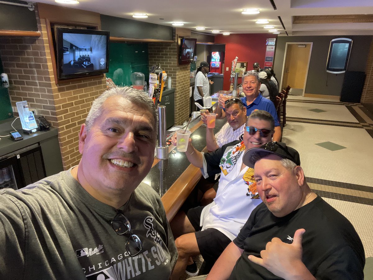 Great day @ the ball park with family &amp; friends, unfortunately our Chicago White Sox couldn't hold the lead in late innings! Next time ⚾️