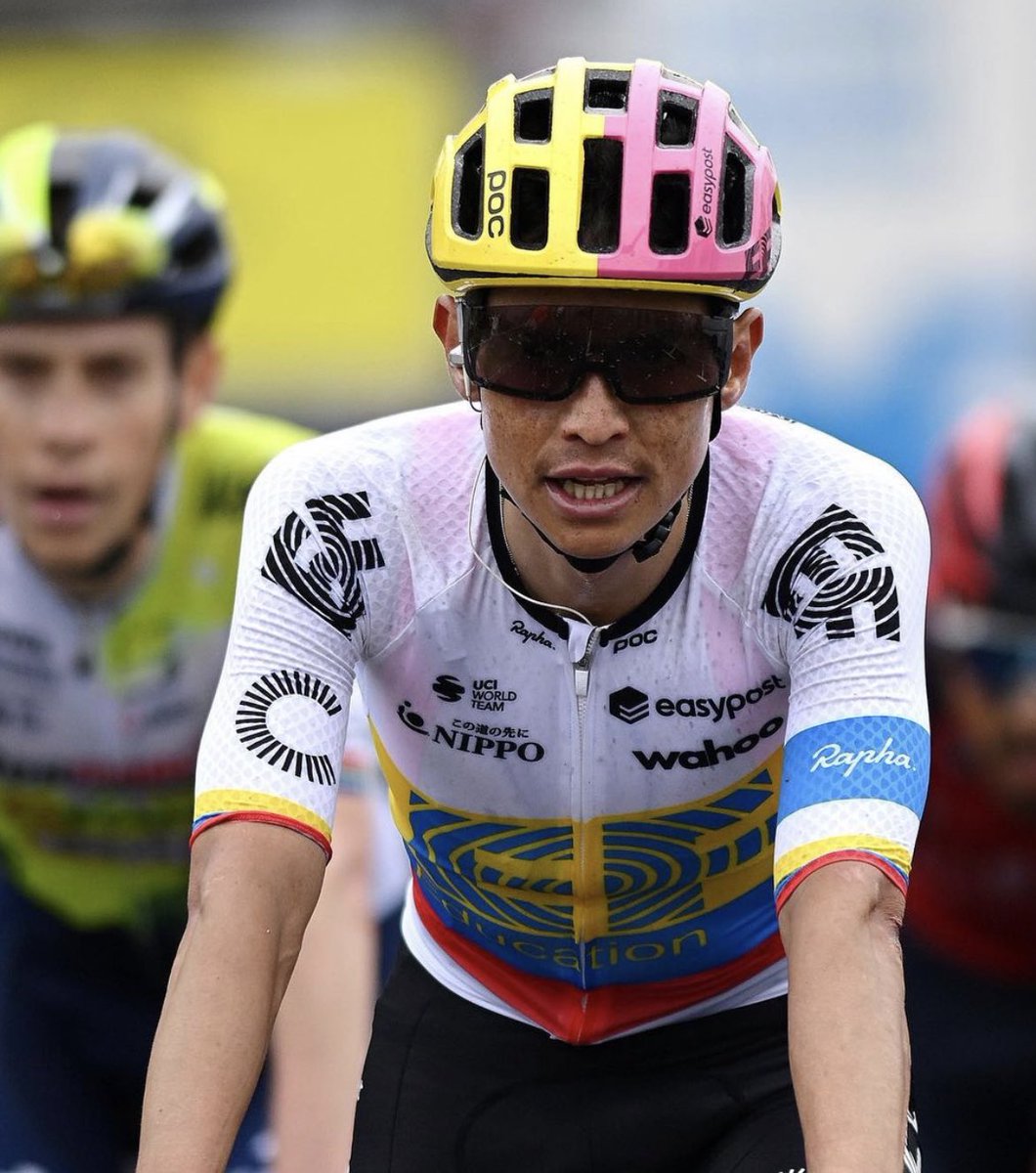 funchaves's tweet photo. Increíble desempeño de @estecharu en el #Dauphiné 🌟🚴♂️ Hoy finalizó su participación y nos sentimos orgullosos de sus sensaciones 🇨🇴💪¡estamos contigo hasta el final! 💛🔥 #EstebanChaves #Ciclismo #ColombianPride https://t.co/N36MrvvFUB