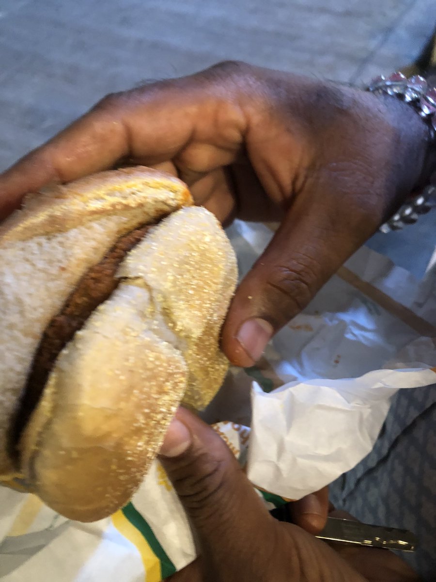 suruchi954's tweet photo. @mcdonaldsindia is your food even fit for human consumption anymore.. Are there any quality standards been followed.. the burger served on Mumbai Pune expressway was absolutely dry and horrible.. this is the last time I m having your burger #horriblefood #horriblequality https://t.co/gWWT6UmU6n