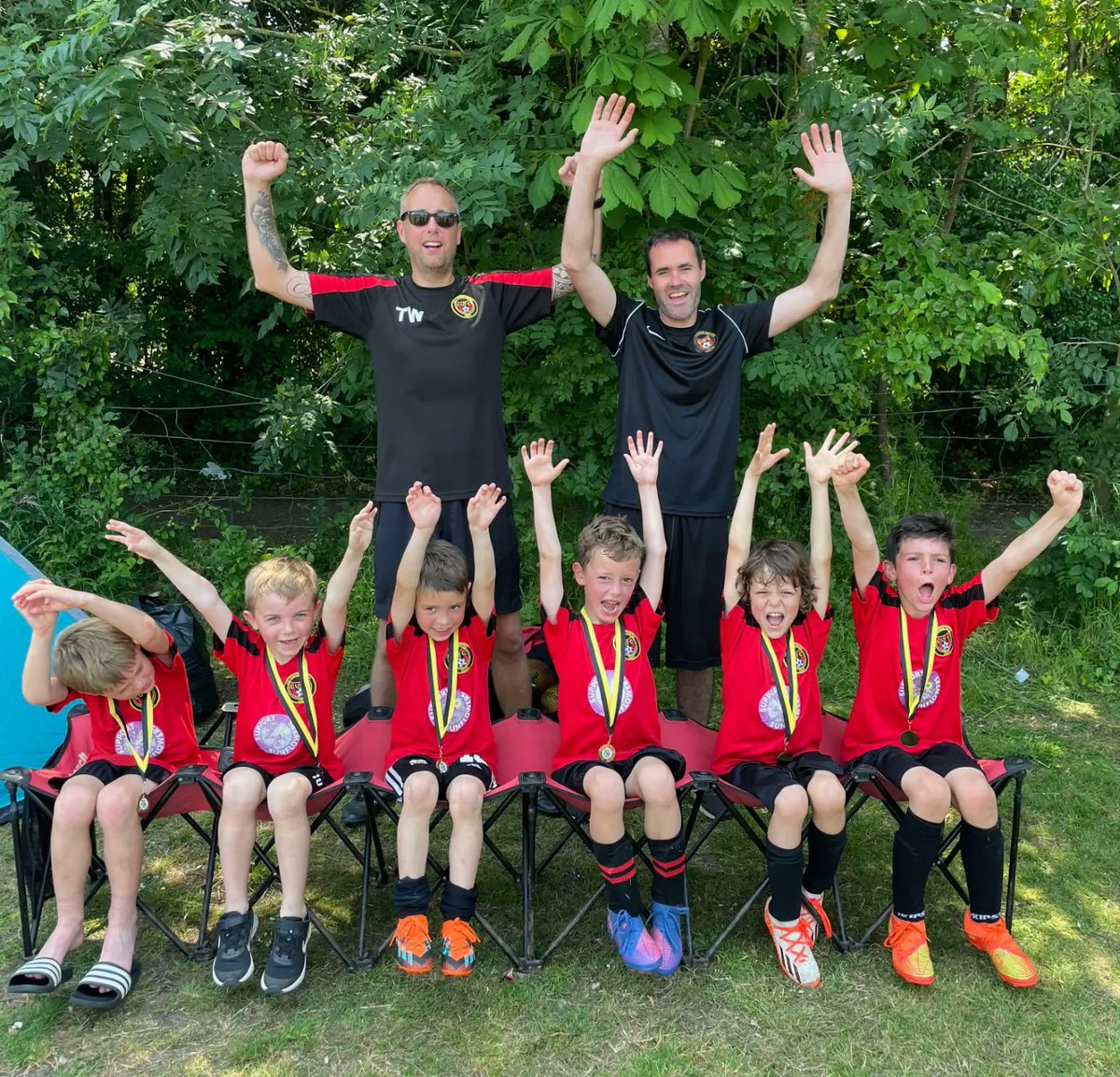ColtsCottenham's tweet photo. Great performance from the Cottenham Colts U7 Red team in Willingham Wolves football tournament. Hot conditions + a tough group the children were excellent in each of their 5 games and have shown how far they have developed the past 2 years.
Well done, Red Team 🔴⚫️🔴⚫️ https://t.co/xsT8jaLAS7
