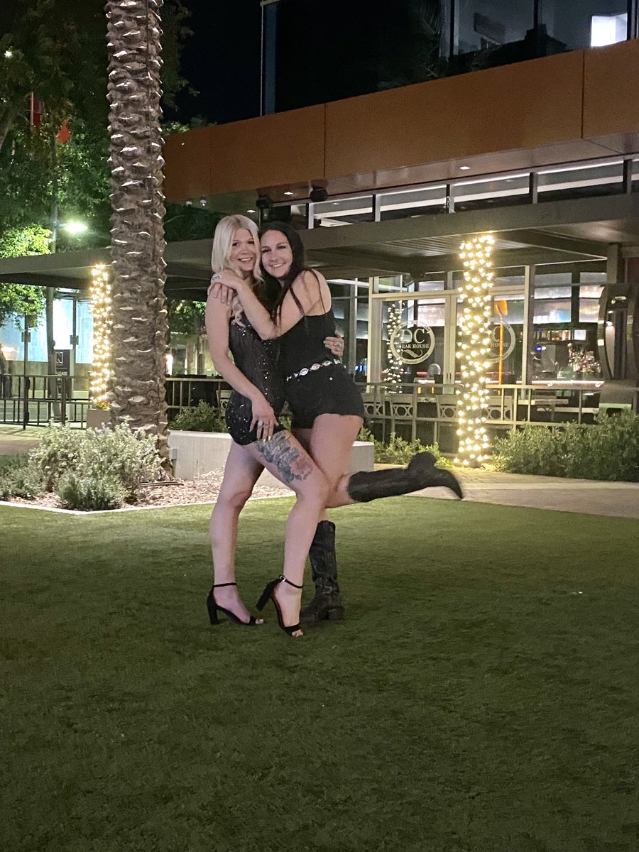 konabby's tweet photo. My ride or die since day 1🌵💕🥰 ⁦@Tiff343⁩ https://t.co/AtPUxu8uTr
